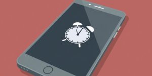 Android phone with alarm clock icon