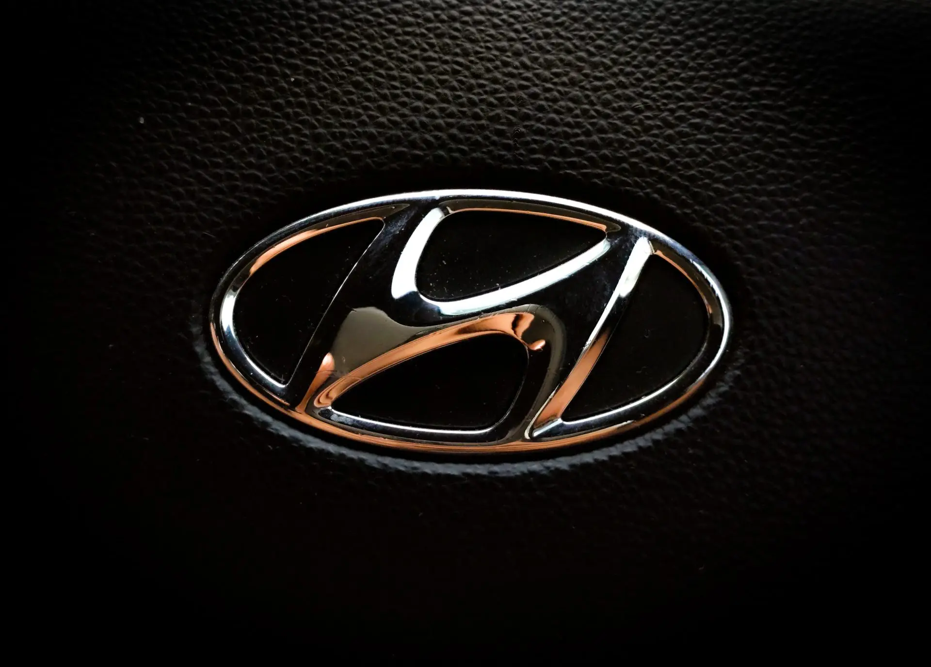 Spedy Car Emblem for Car Monogram Emblem Decals Logo for Hyundai Xcent  Logosn591 : Amazon.in: Car & Motorbike